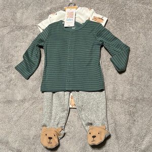 Just one you by Carter’s 6m matching set